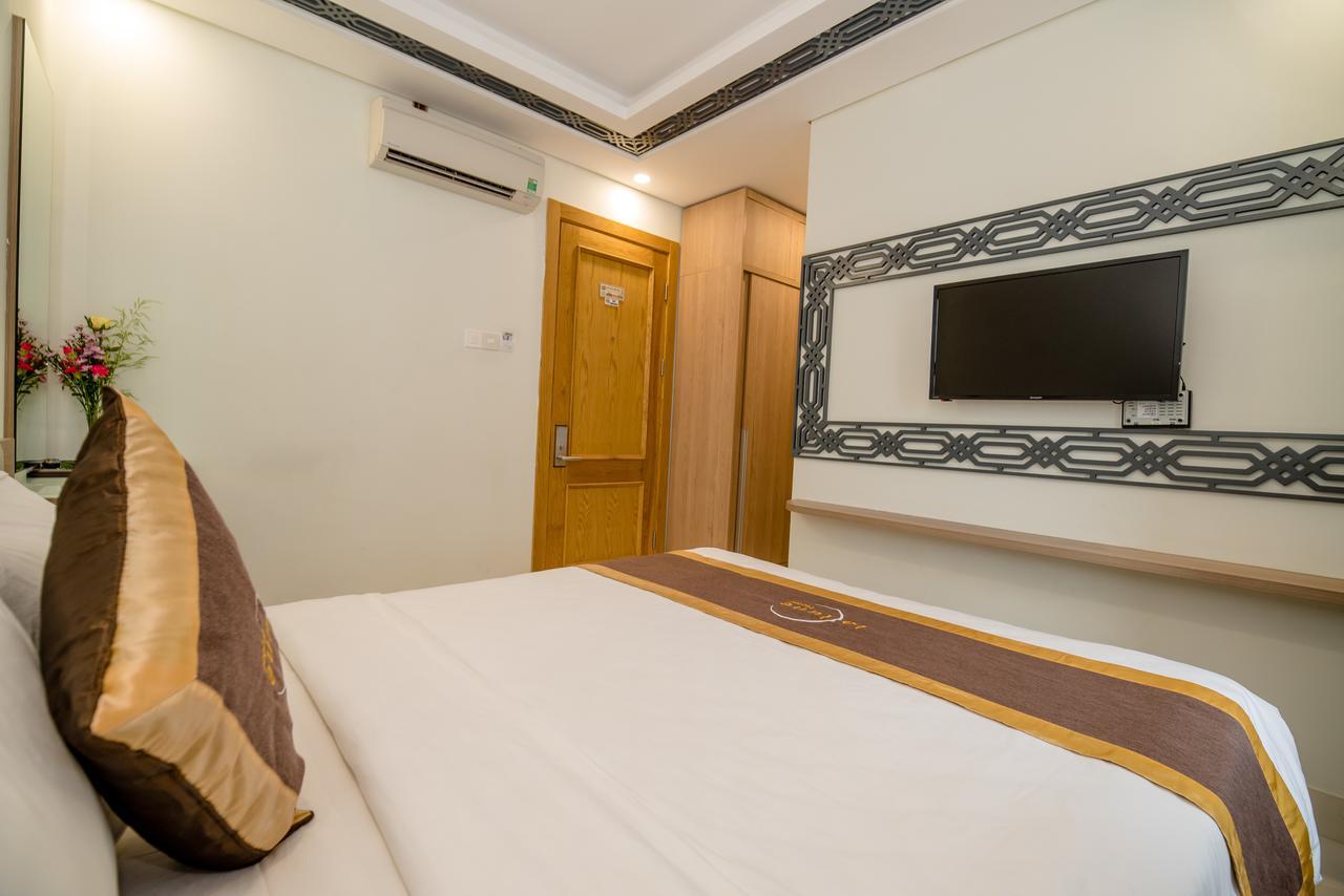 Hong Phuc Hotel 4 Da Nang Bagian luar foto