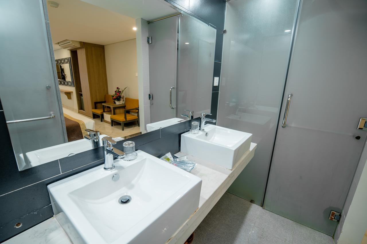 Hong Phuc Hotel 4 Da Nang Bagian luar foto