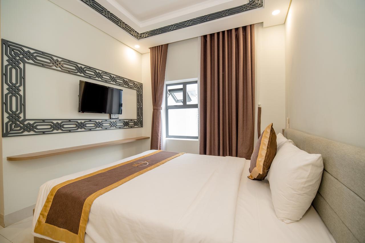 Hong Phuc Hotel 4 Da Nang Bagian luar foto